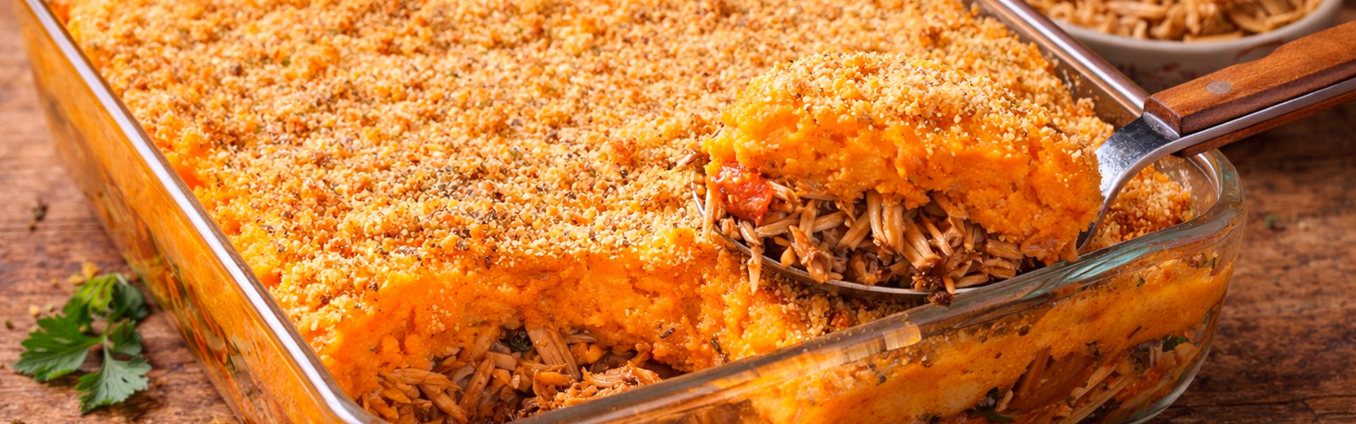 Escondidinho de batata-doce com jaca desfiada